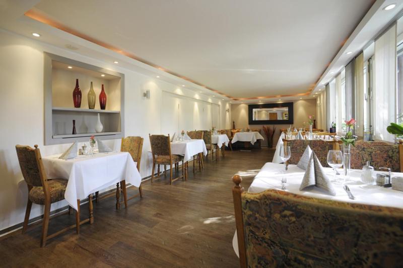 Hotel Zur Post Deudesfeld Bagian luar foto