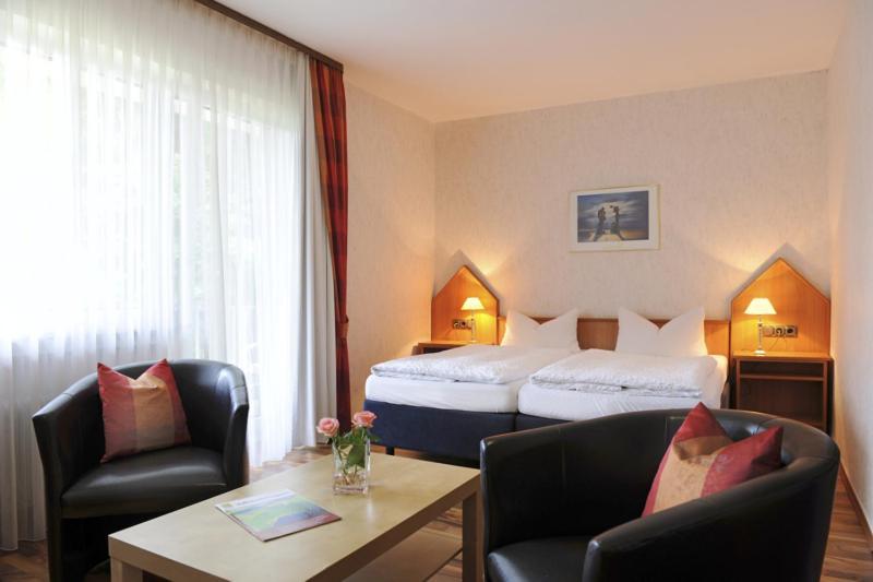 Hotel Zur Post Deudesfeld Bagian luar foto