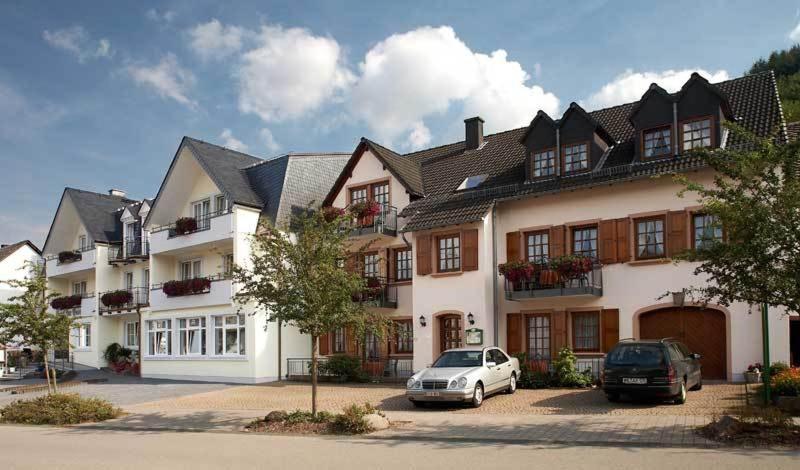 Hotel Zur Post Deudesfeld Bagian luar foto